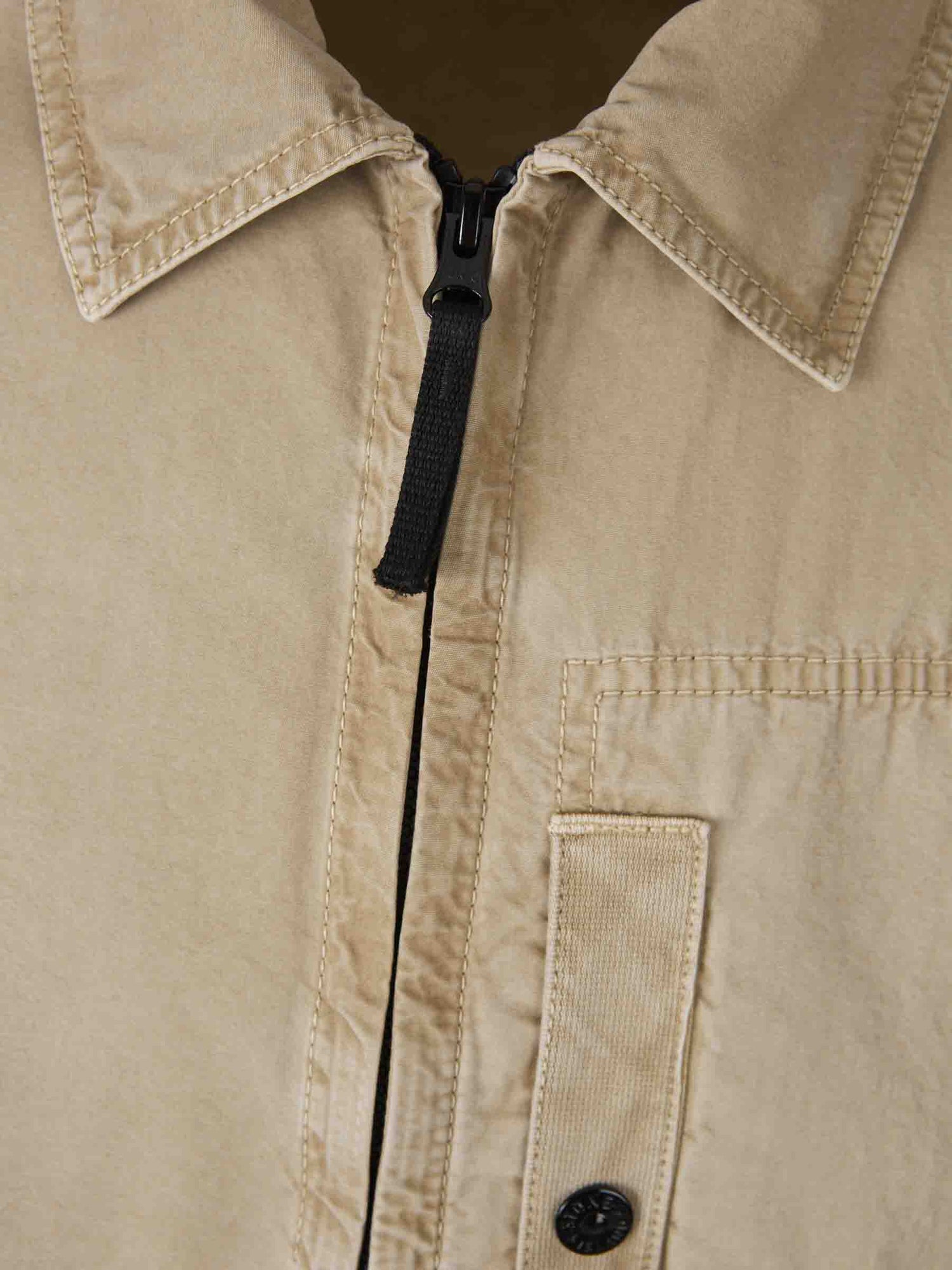 Outlet online Stone Island Hombre Sobrecamisa Algodón Cremallera color Camel sku 513-000041 02 - Foto 4