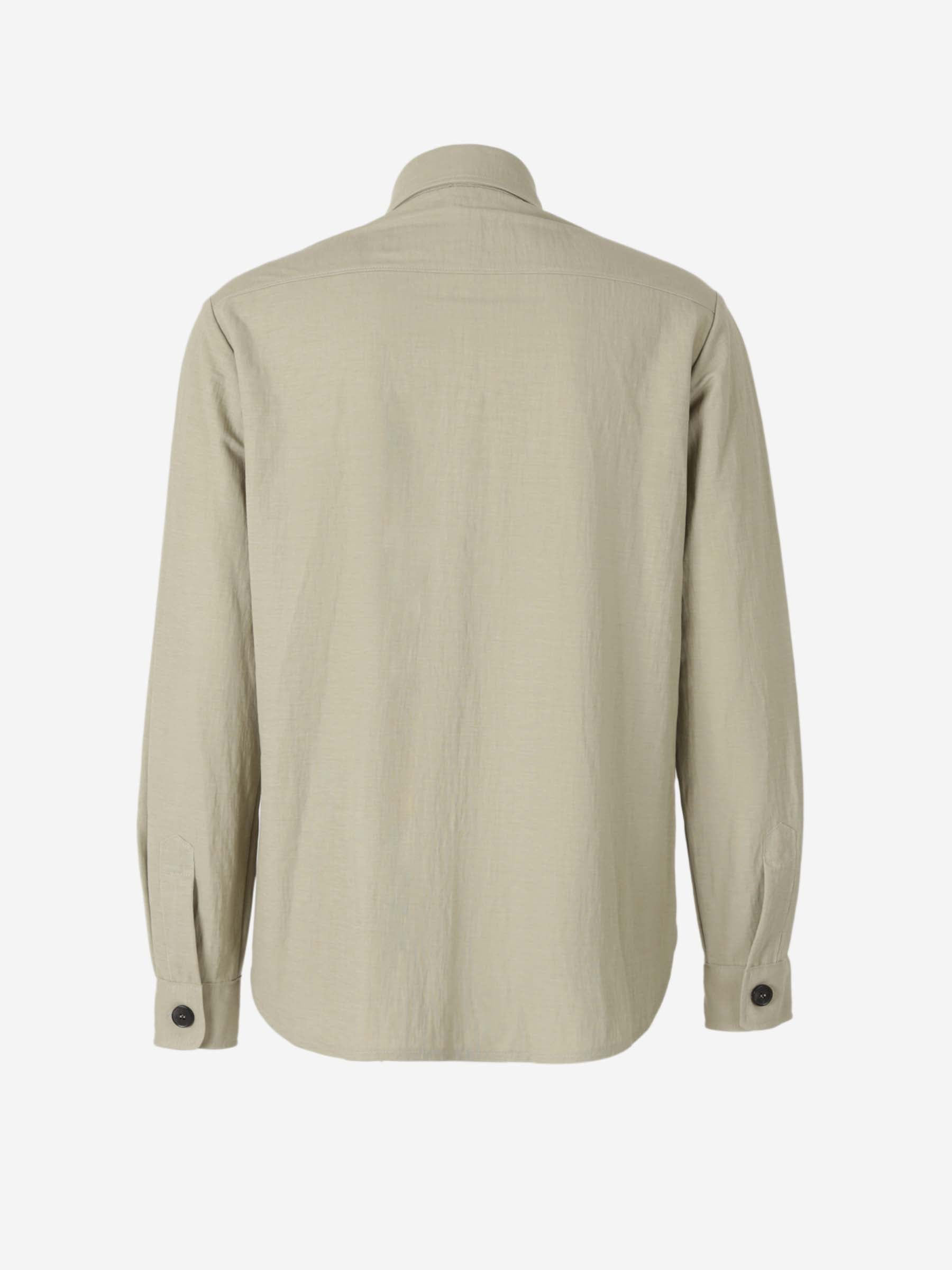 Outlet online Harris Wharf Hombre Sobrecamisa Lisa Botones color Verde sku 513-000049 01 - Foto 2