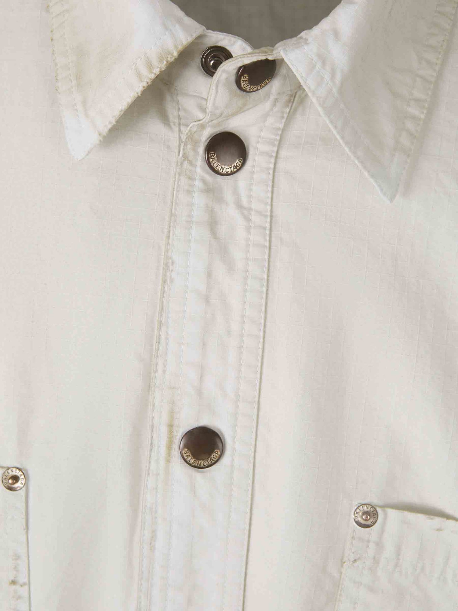 Outlet online Balenciaga Hombre Sobrecamisa Técnica color Marfil sku 513-000050 01 - Foto 3