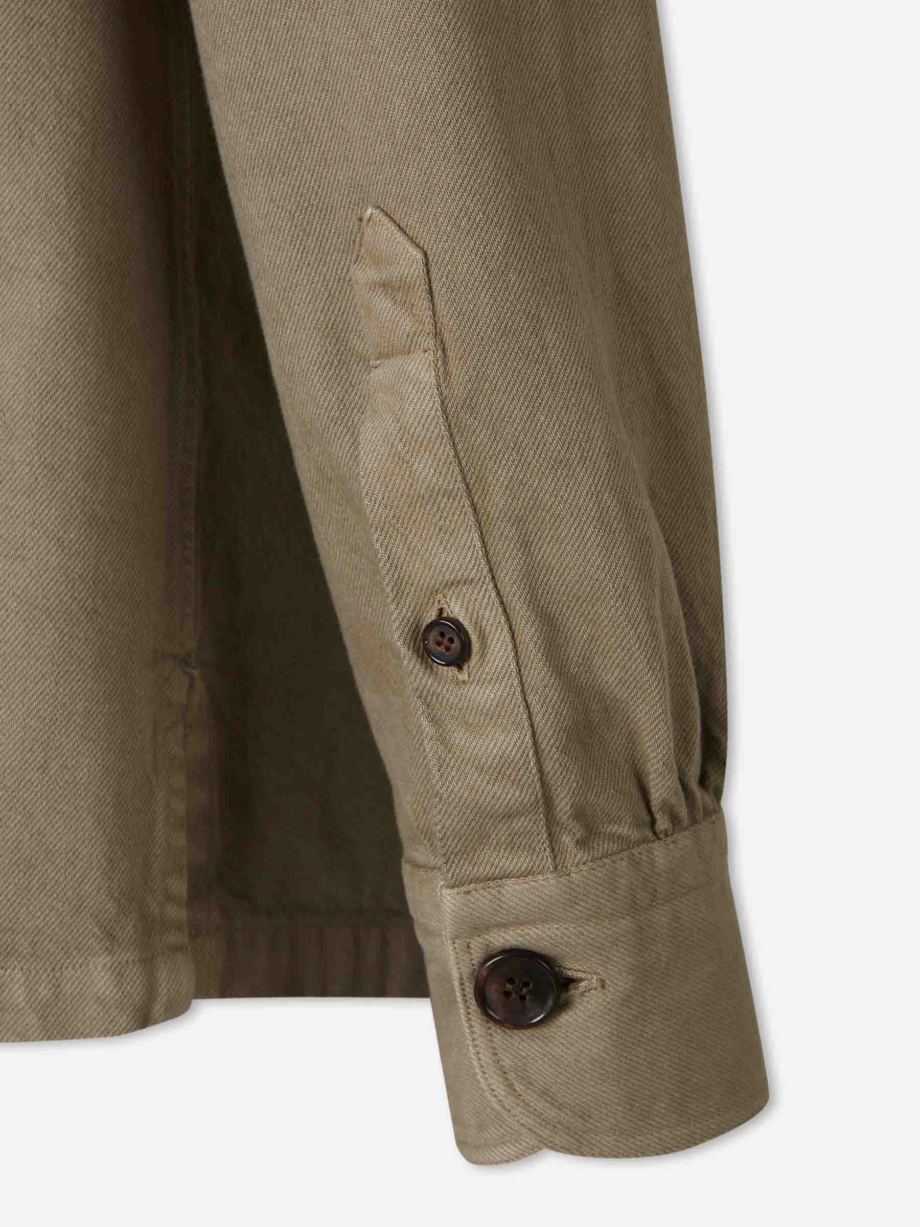 Outlet online Vincenzo di Ruggiero Hombre Sobrecamisa Bolsillos color Verde Militar sku 513-000163 01 - Foto 4
