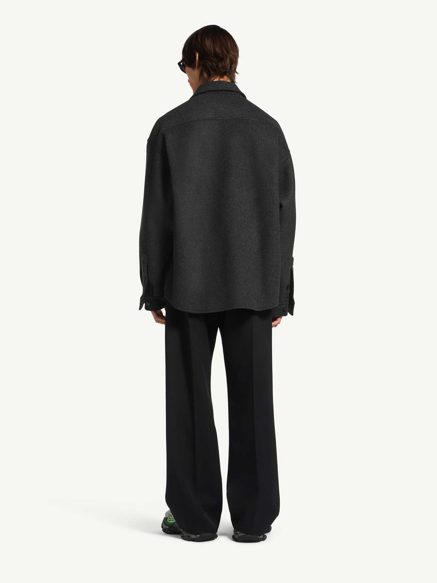 Balenciaga Hombre Barcelona Sobrecamisa Lana color Gris Oscuro sku 513-000168 01 - Foto 3