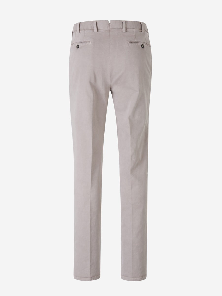 Outlet online Santa Eulalia Hombre Pantalones Chinos Aterciopelados color Marrón sku 521-002559 05 - Foto 2