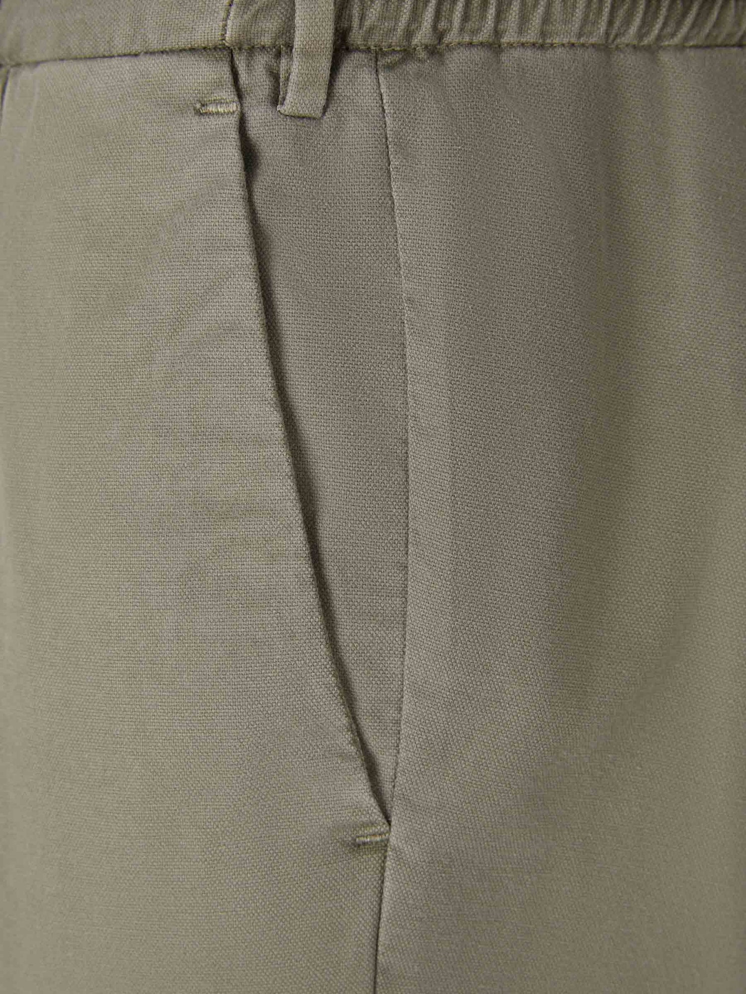 Outlet online PT Torino Hombre Pantalones Algodón Cargo color Arena sku 521-002748 01 - Foto 9