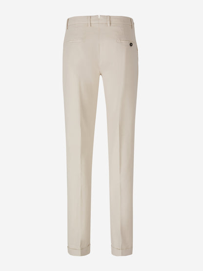 Outlet online Santa Eulalia Hombre Pantalones Chinos color Marfil sku 521-002756 01 - Foto 2
