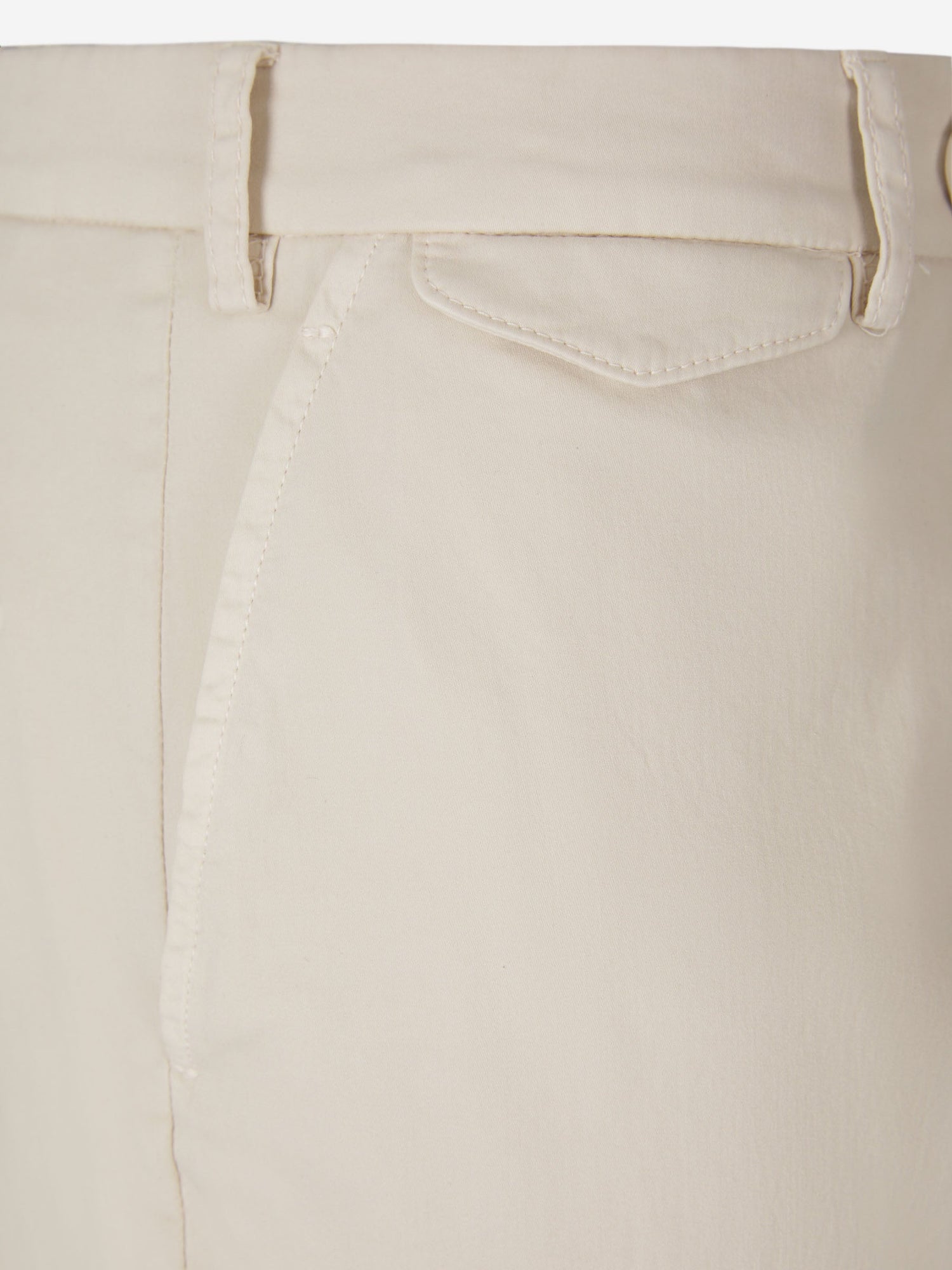 Outlet online Santa Eulalia Hombre Pantalones Chinos color Marfil sku 521-002756 01 - Foto 3