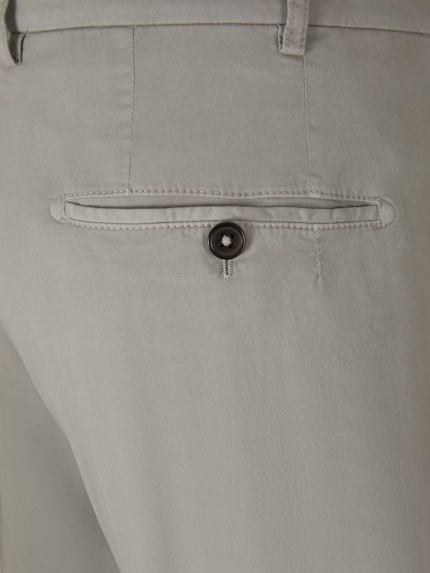 Outlet online Santa Eulalia Hombre Pantalones Chinos color Beis sku 521-002756 02 - Foto 12