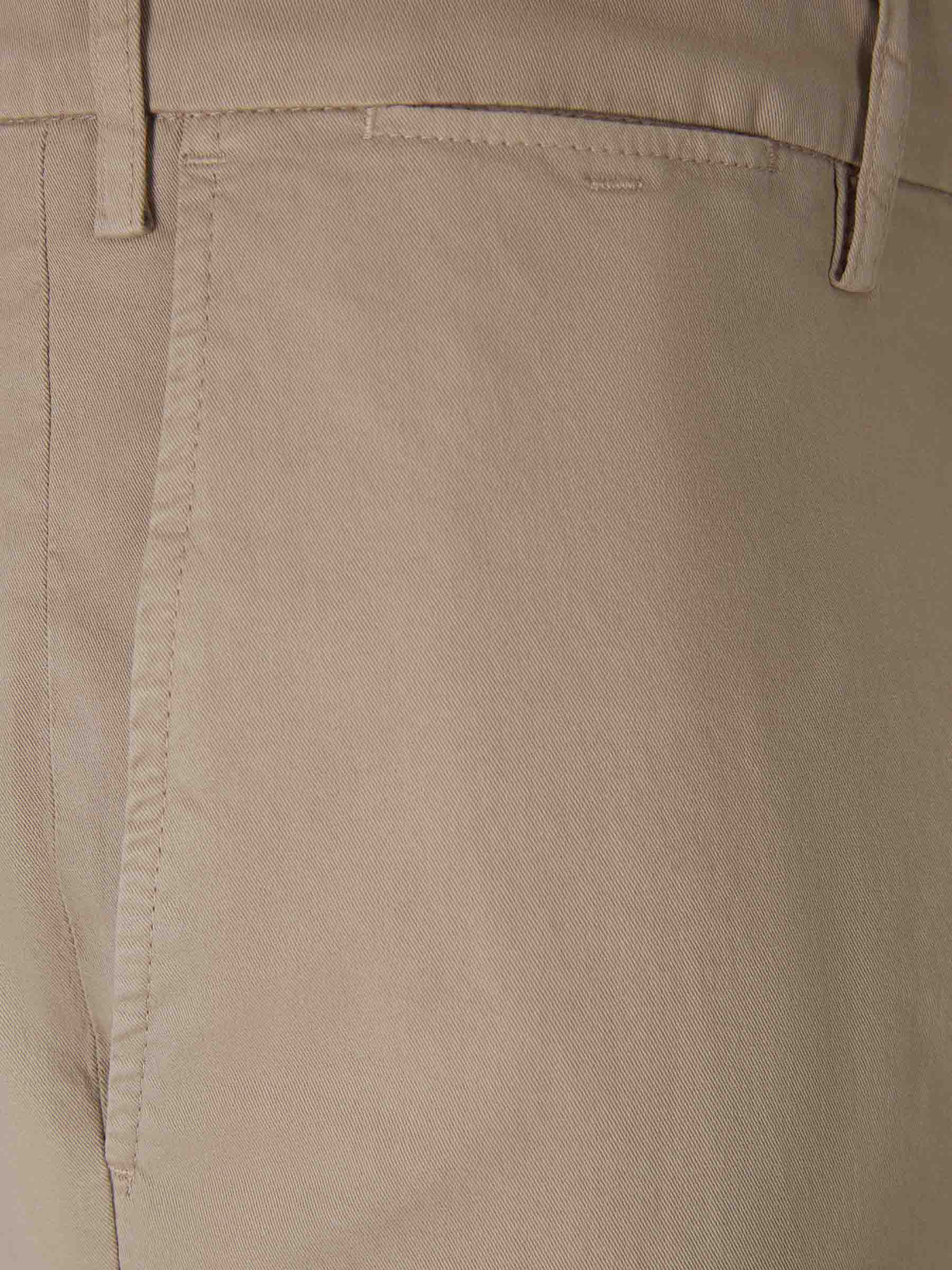Outlet online Canali Hombre Pantalones Chinos Algodón color Beis sku 521-002762 01 - Foto 3