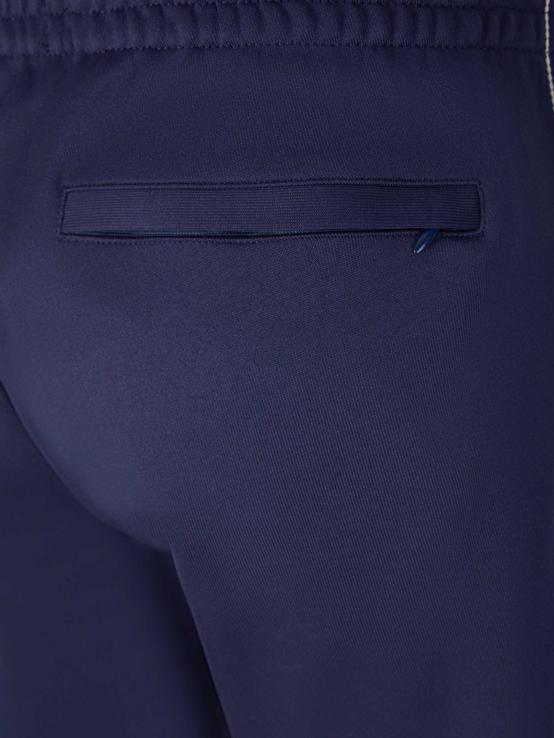 Outlet online Casablanca Hombre Joggers Sport Laurel color Azul Marino sku 521-002812 01 - Foto 5