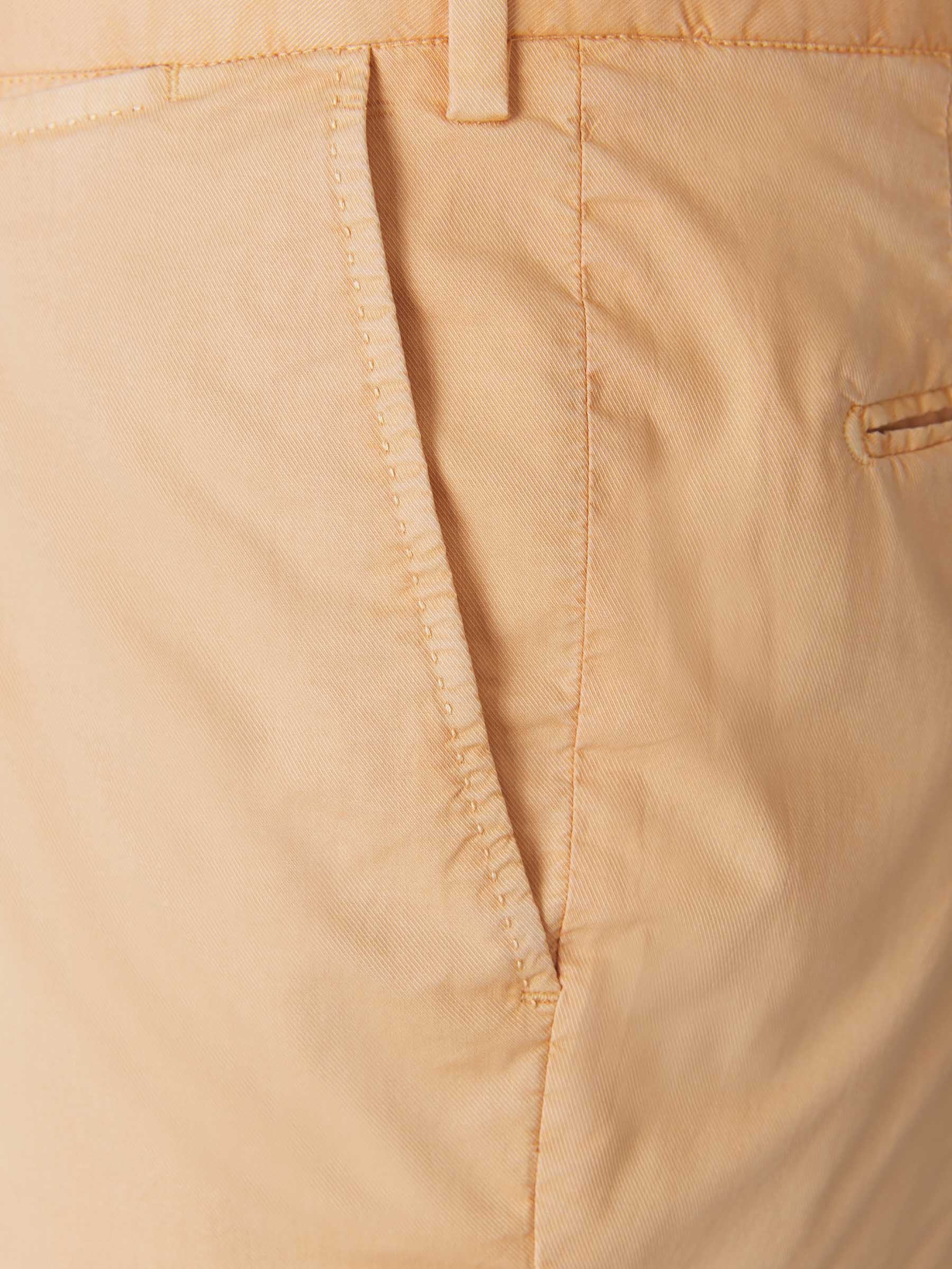 Outlet online Santa Eulalia Hombre Pantalones Chinos Algodón color Melocoton sku 521-002903 03 - Foto 3