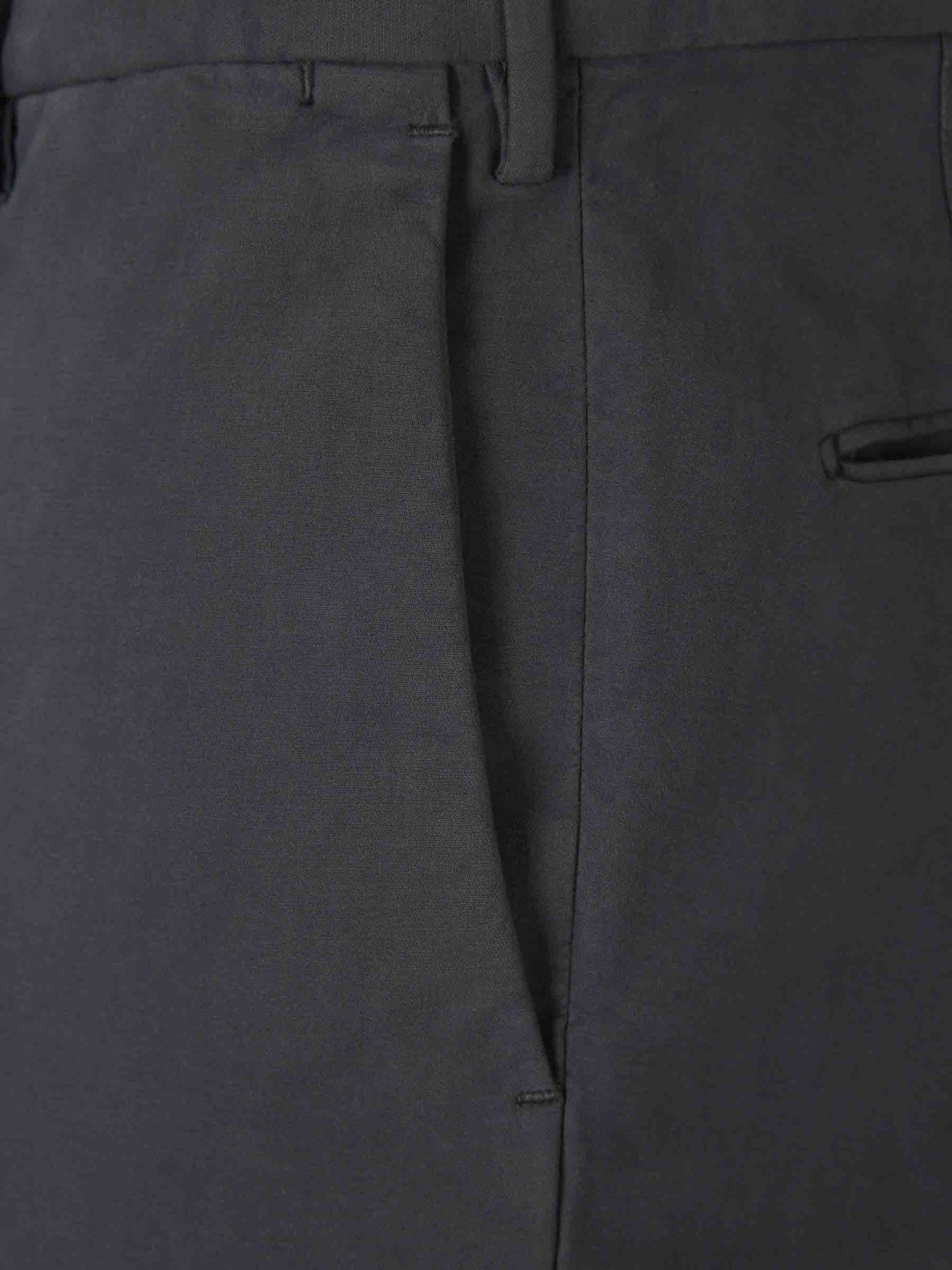 Outlet online Incotex Hombre Pantalones Chinos Slim Fit color Gris Piedra sku 521-002911 06 - Foto 3