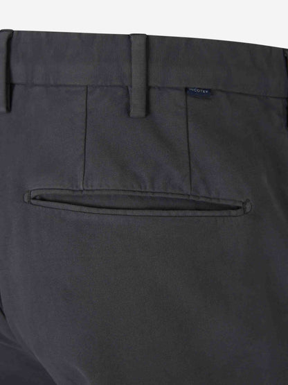 Outlet online Incotex Hombre Pantalones Chinos Slim Fit color Gris Piedra sku 521-002911 06 - Foto 4