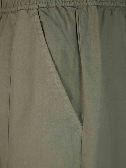 Outlet online John Elliott Hombre Pantalones Cargo Satén color Negro sku 521-002941 01 - Foto 4