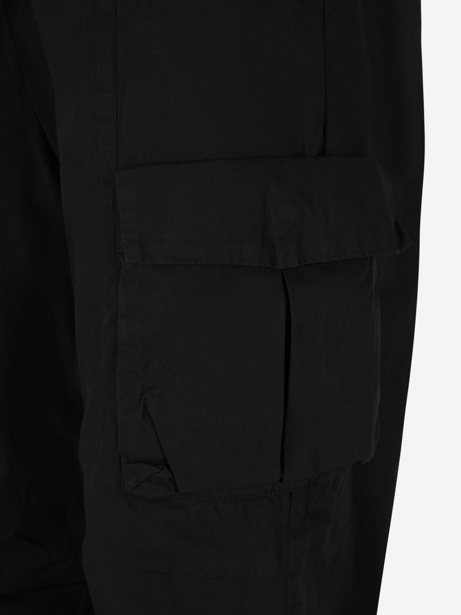 Outlet online John Elliott Hombre Pantalones Cargo Satén color Negro sku 521-002941 01 - Foto 11