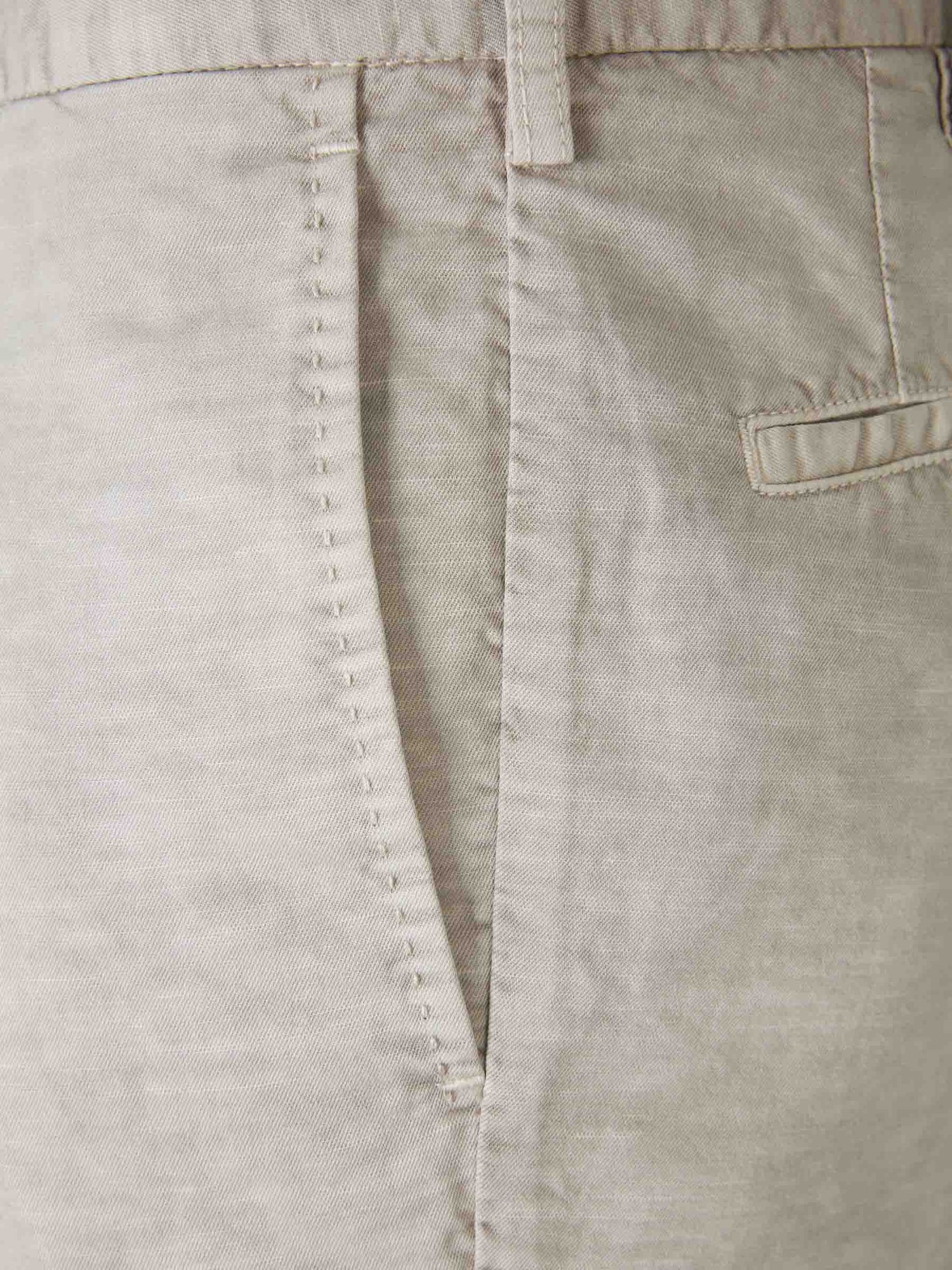 Outlet online Santa Eulalia Hombre Pantalones Formales Algodón color Gris Claro sku 521-003045 01 - Foto 3