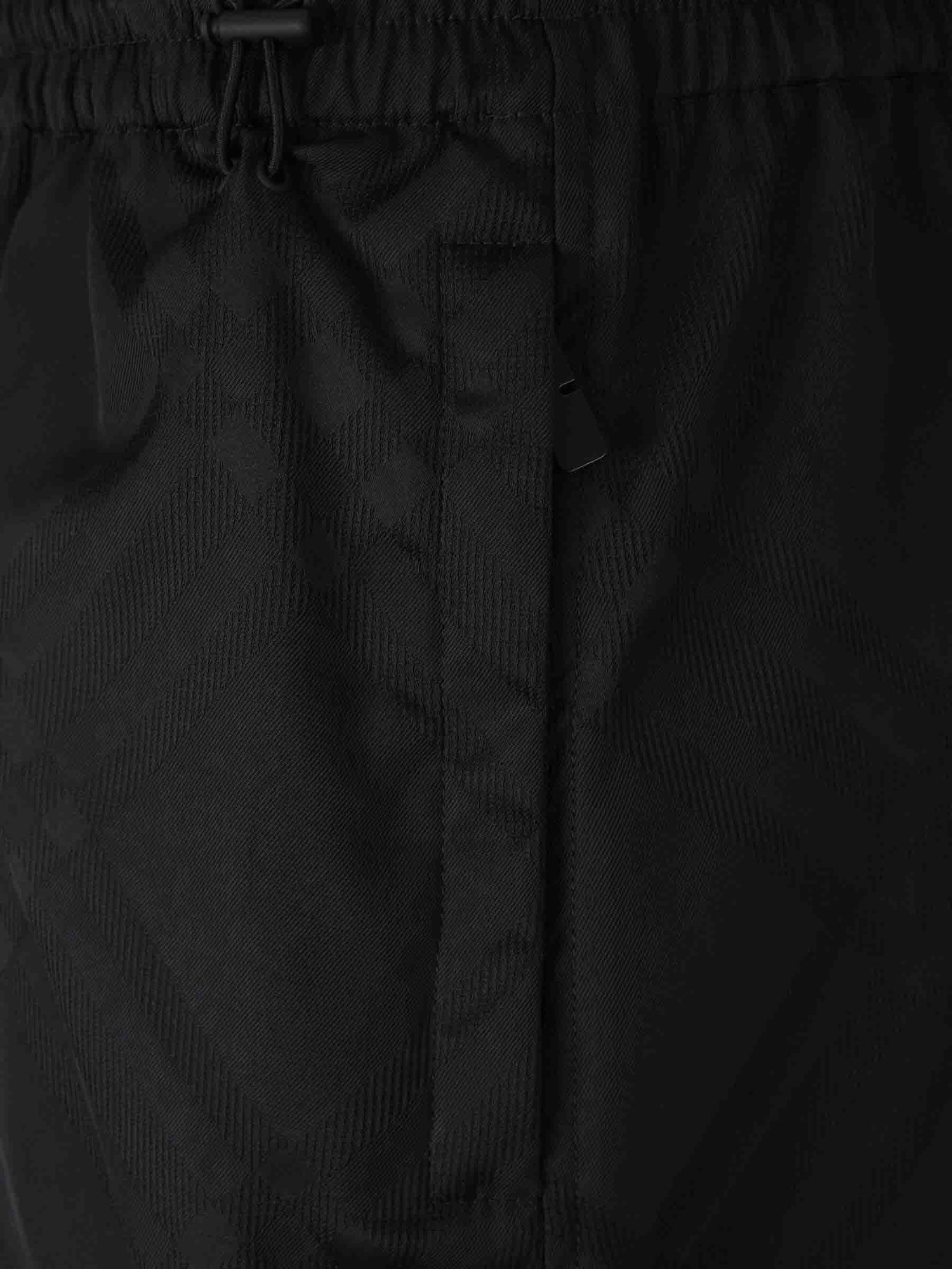 Burberry Hombre Barcelona Pantalones Cargo Check color Blanco Y Negro sku 521-003220 01 - Foto 4