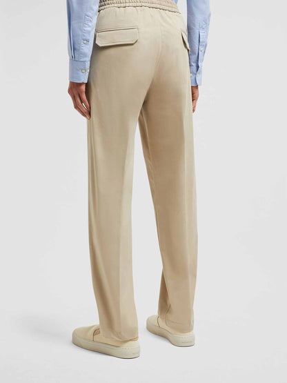 Moncler Hombre Barcelona Pantalones Chinos Deportivos color Beige sku 521-003249 01 - Foto 4