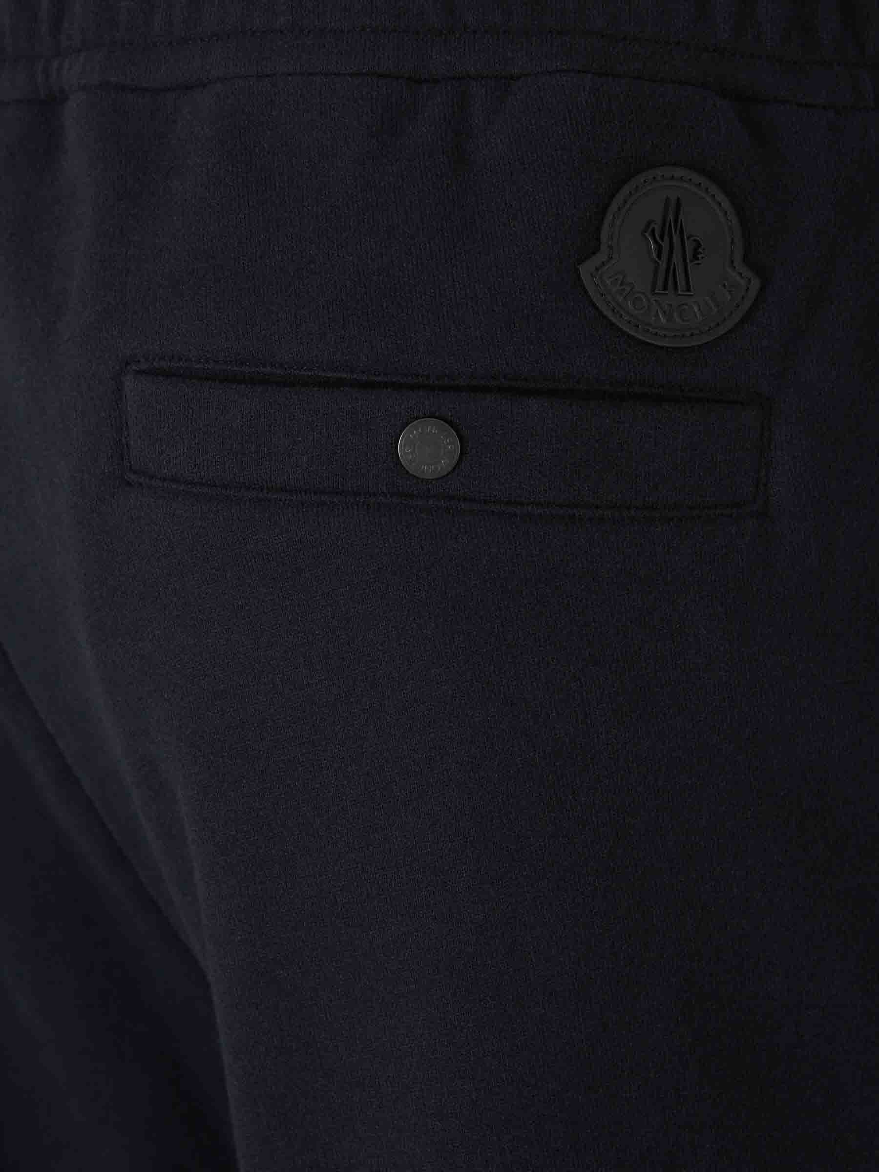 Moncler Hombre Barcelona Pantalones Joggers Punto color Negro sku 521-003251 01 - Foto 3