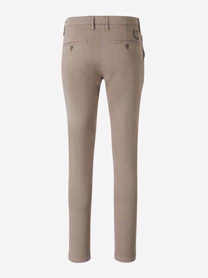Outlet online Jacob Cohën Hombre Pantalones Chinos Bobby color Taupe sku 521-003257 01 - Foto 2