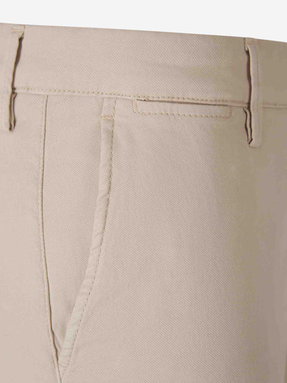 Outlet online Jacob Cohën Hombre Pantalones Chinos Bobby color Beige sku 521-003257 02 - Foto 3