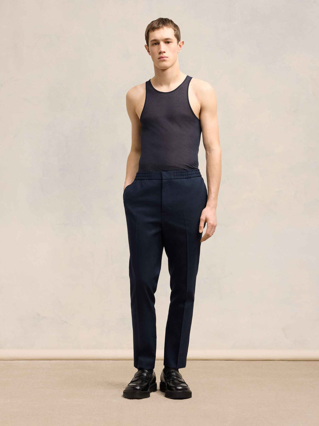 Ami Paris Hombre Barcelona Pantalones Formales Lana color Azul Noche sku 521-003262 01 - Foto 2