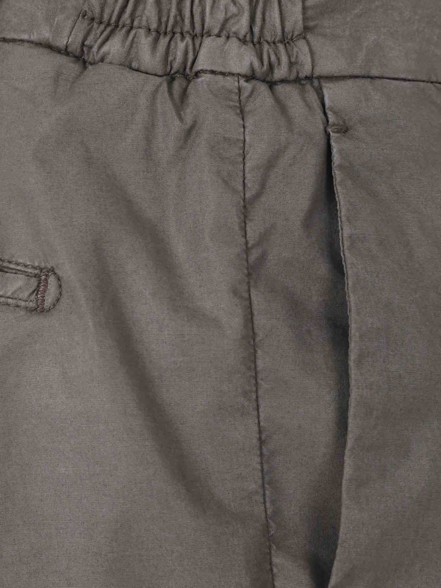 Outlet online Santa Eulalia Hombre Pantalones Formales Pinzas color Marrón sku 521-003270 03 - Foto 3