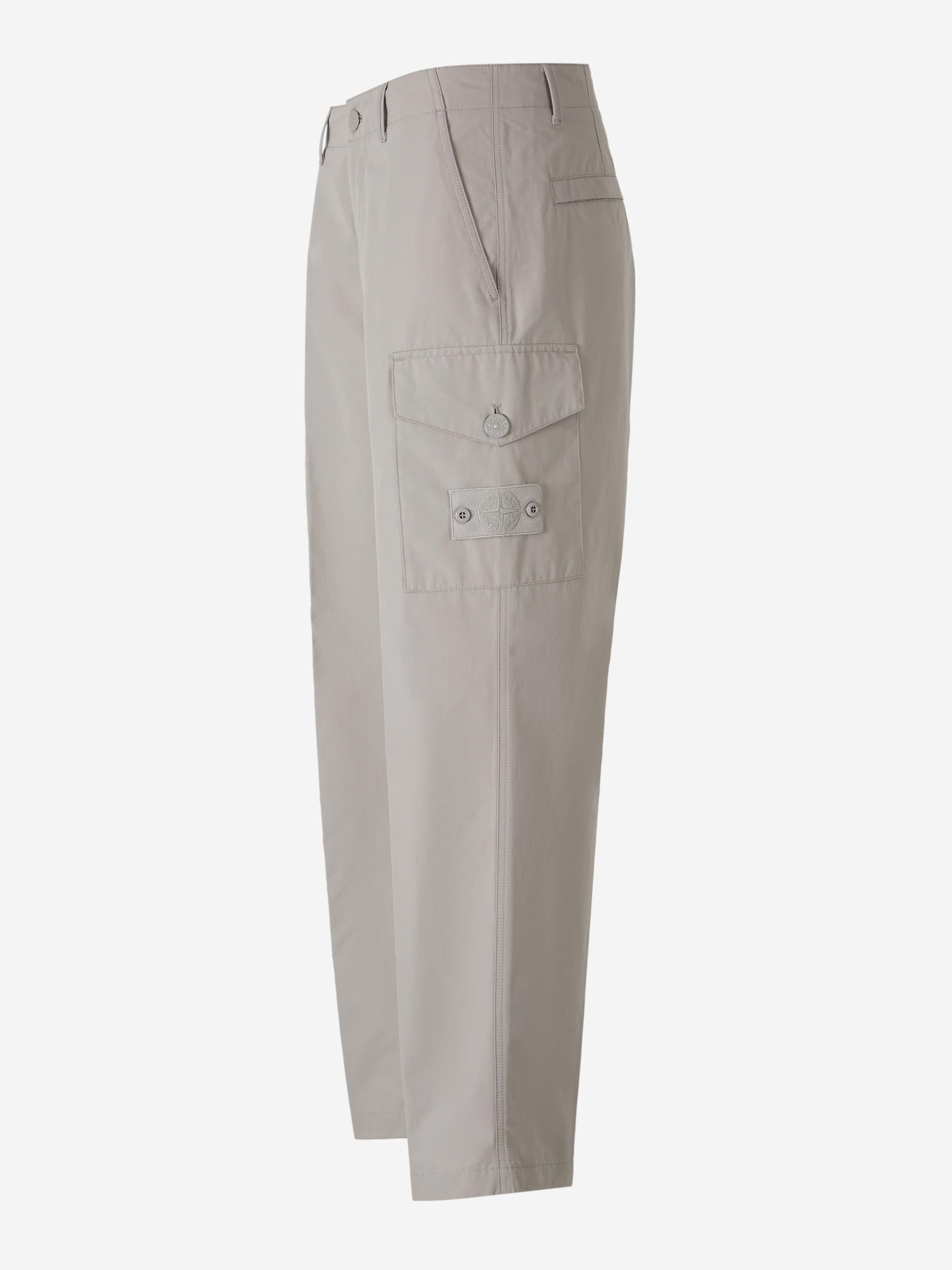 Outlet online Stone Island Hombre Pantalones Cargo Parachute color Gris Claro sku 521-003277 01 - Foto 2