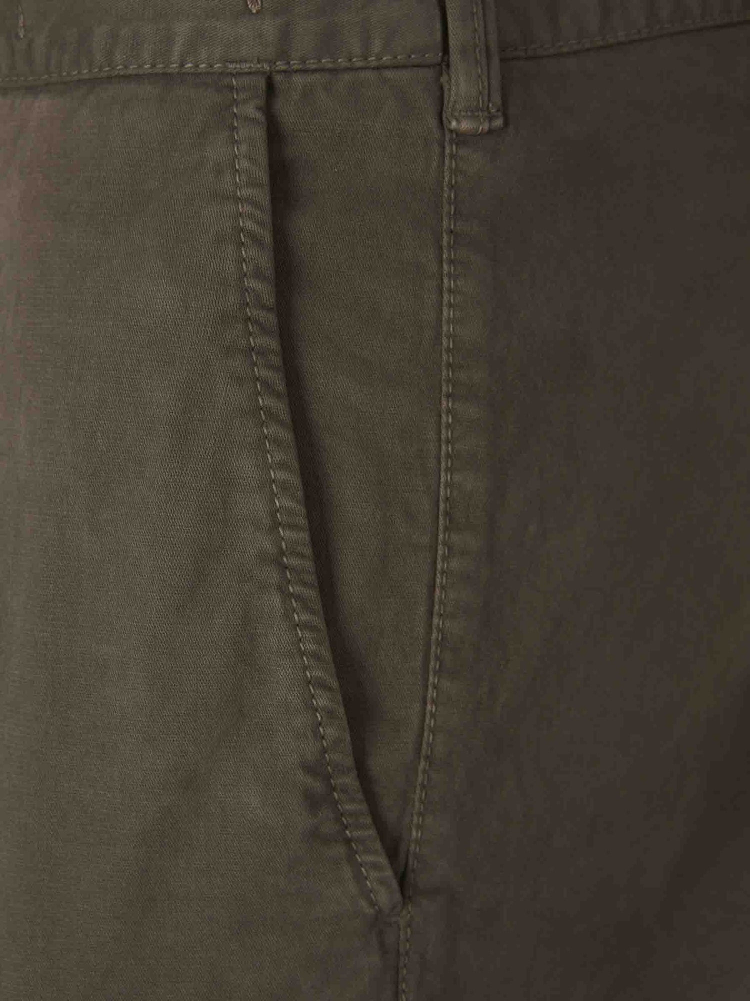 Outlet online Stone Island Hombre Pantalones Cargo Stretch color Verde Militar sku 521-003278 02 - Foto 4