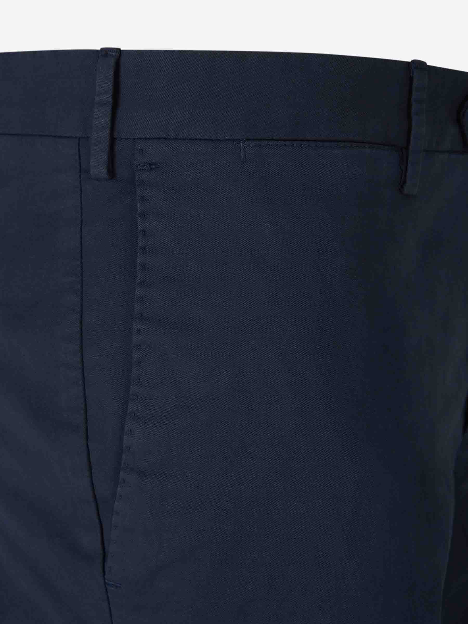 Outlet online PT Torino Hombre Pantalones Chinos Slim color Azul Marino sku 521-003301 06 - Foto 3