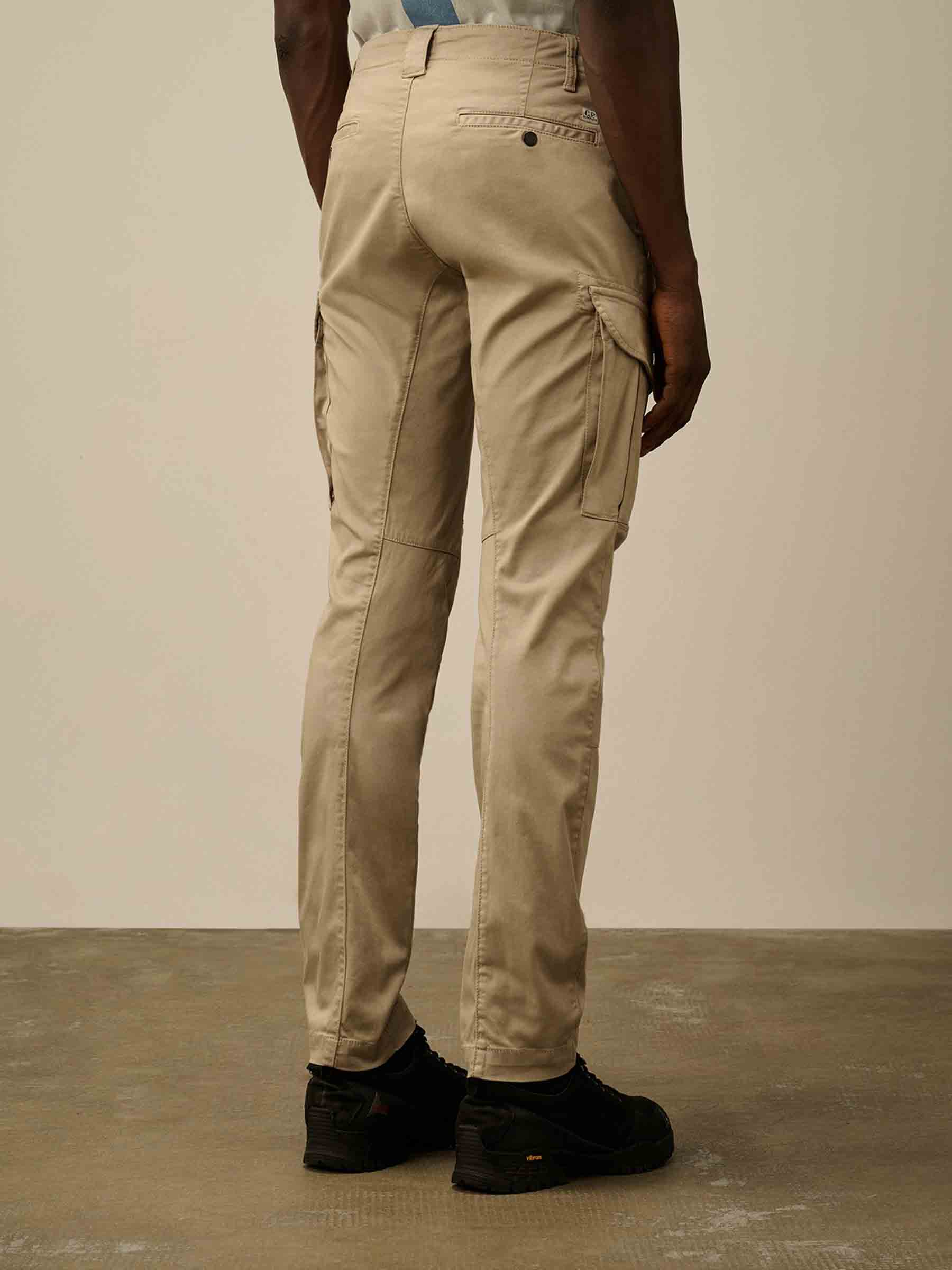 Outlet online C.P. Company Hombre Pantalones Cargo Algodón color Taupe sku 521-003309 01 - Foto 3