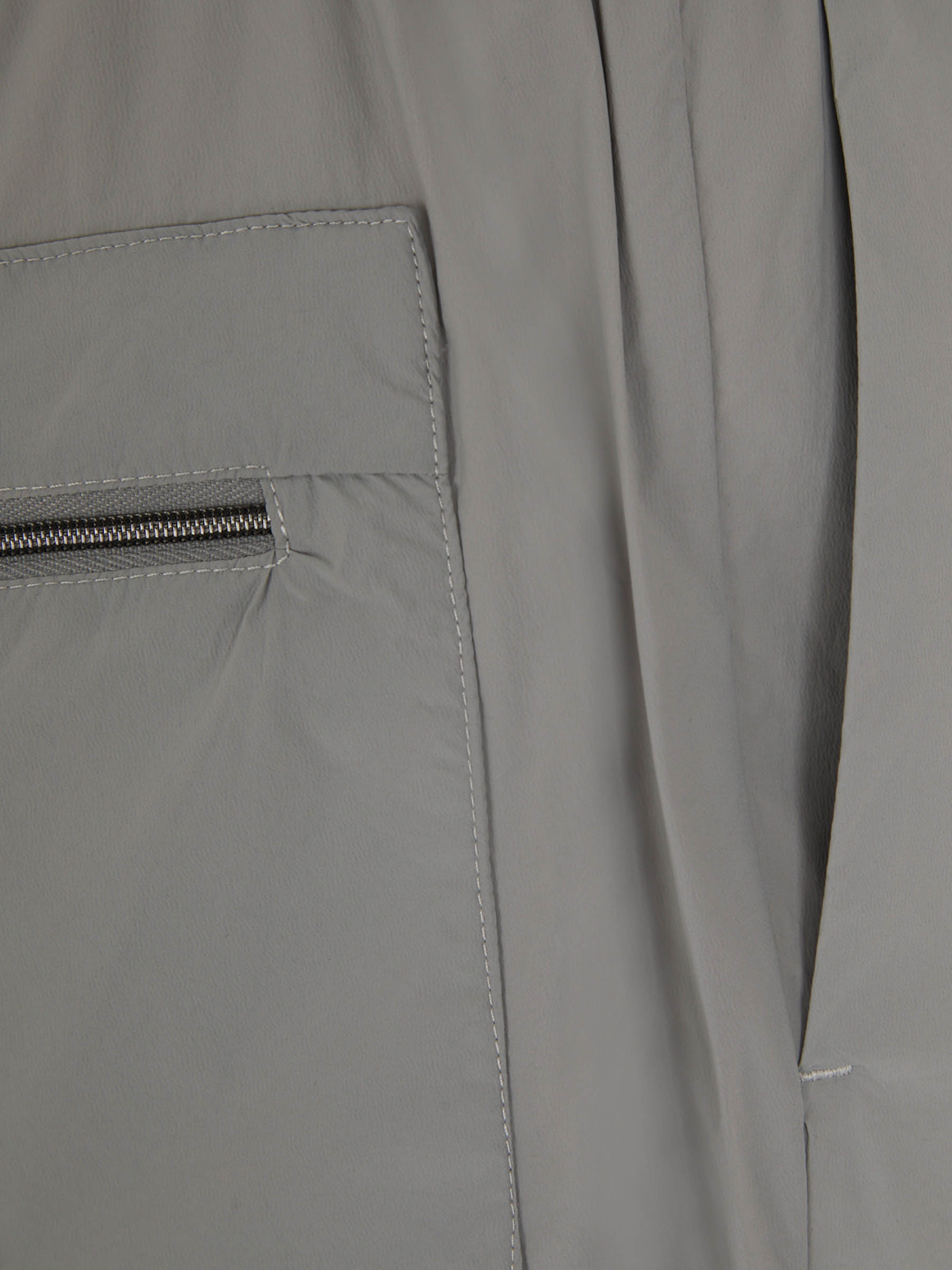 Outlet online Herno Hombre Joggers Técnicos color Gris sku 521-003336 01 - Foto 3
