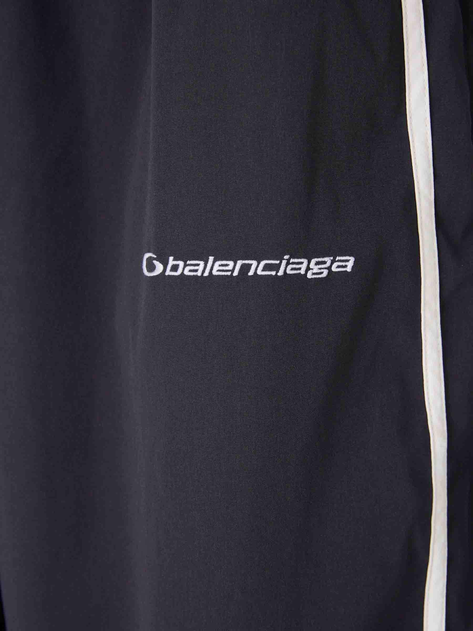 Outlet online Balenciaga Hombre Joggers Deportivos 50/50 color Azul Marino sku 521-003353 01 - Foto 5