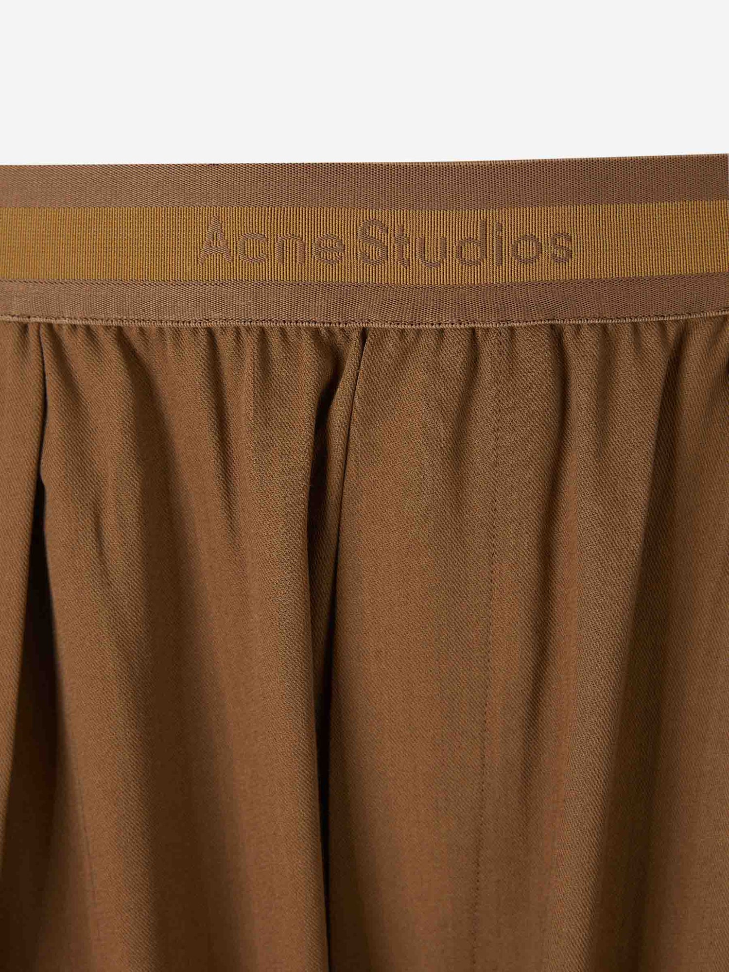 Outlet online Acne Studios Hombre Pantalones Anchos Lana color Marrón sku 521-003359 01 - Foto 4