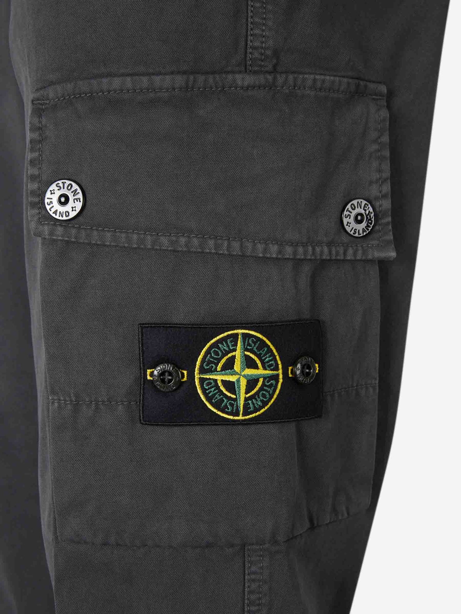 Stone Island Hombre Barcelona Pantalones Etiqueta Compass color Gris Piedra sku 521-003379 02 - Foto 5