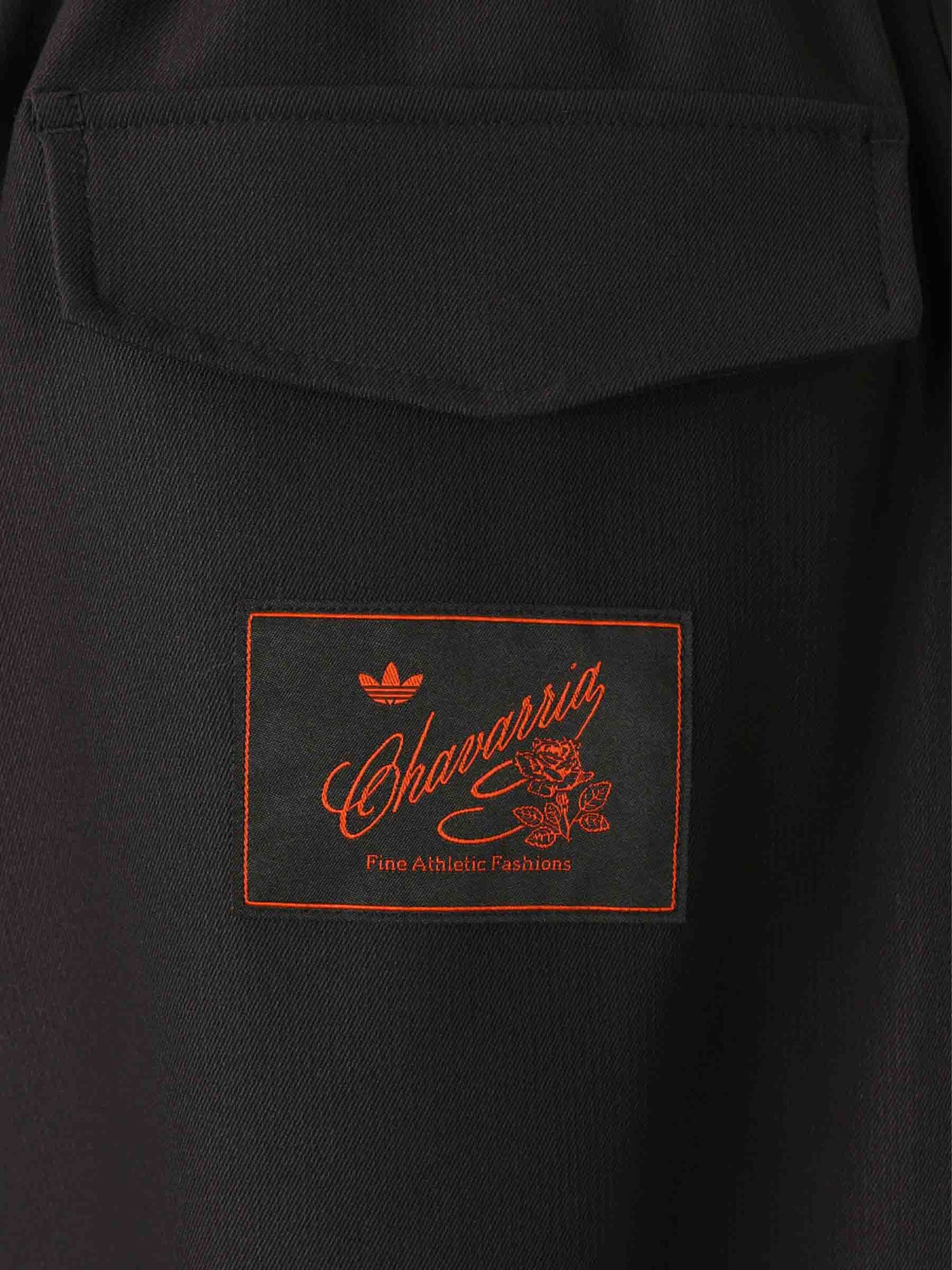 Outlet online Adidas Willy Chavarria Hombre Pantalones Anchos Sarga color Negro sku 521-003442 01 - Foto 4