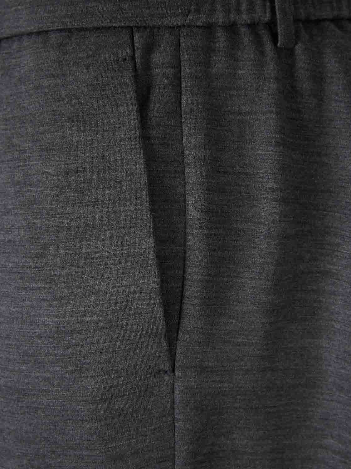 Outlet online Berwich Hombre Joggers color Gris Antracita sku 521-003490 02 - Foto 3