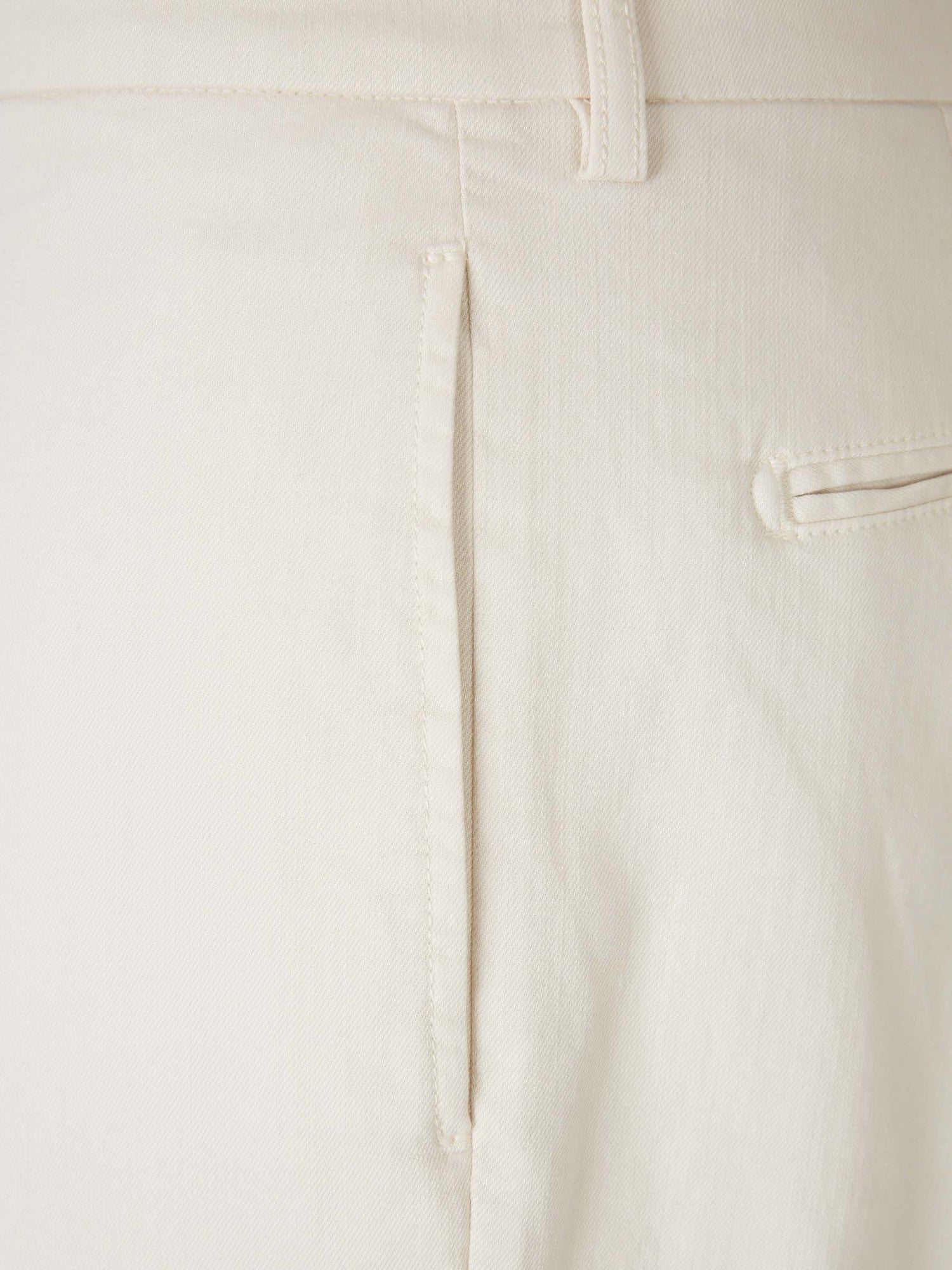 Outlet online Berwich Hombre Pantalones Rectos color Crema sku 521-003491 01 - Foto 3
