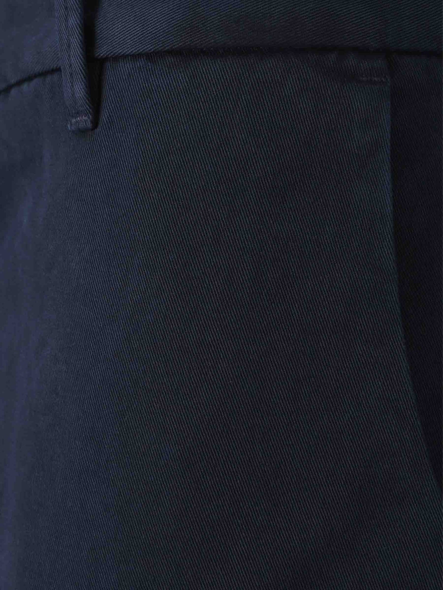 Outlet online Nine in the morning Hombre Pantalones Chinos color Azul Marino sku 521-003501 03 - Foto 4
