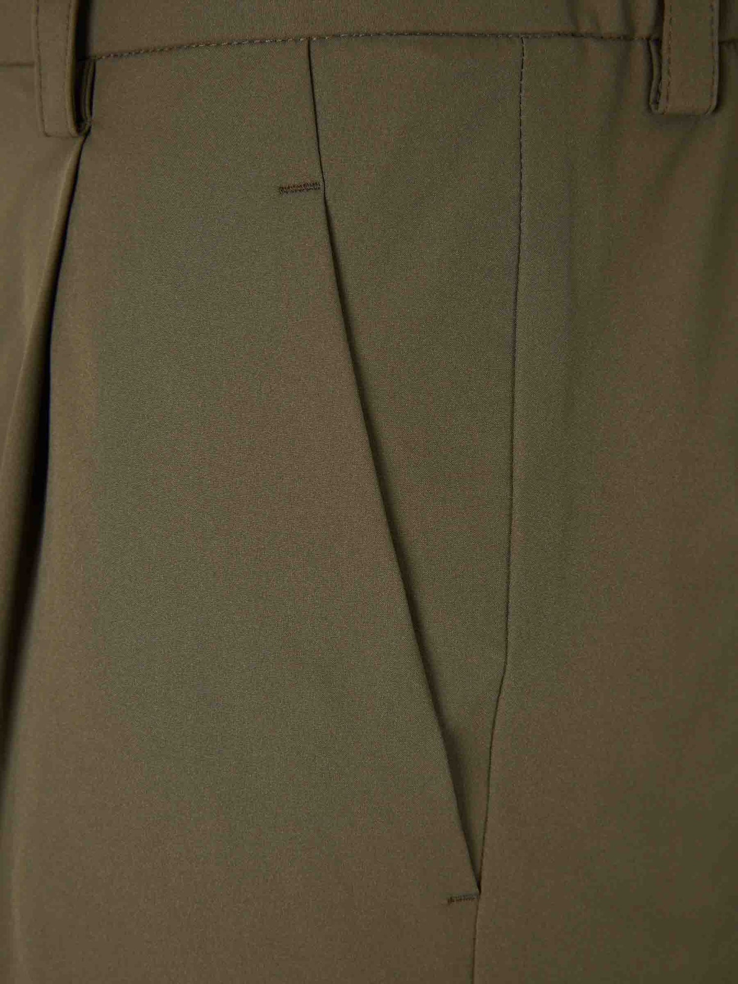 Herno Hombre Barcelona Pantalones Recto Cargo color Verde Militar sku 521-003528 02 - Foto 4