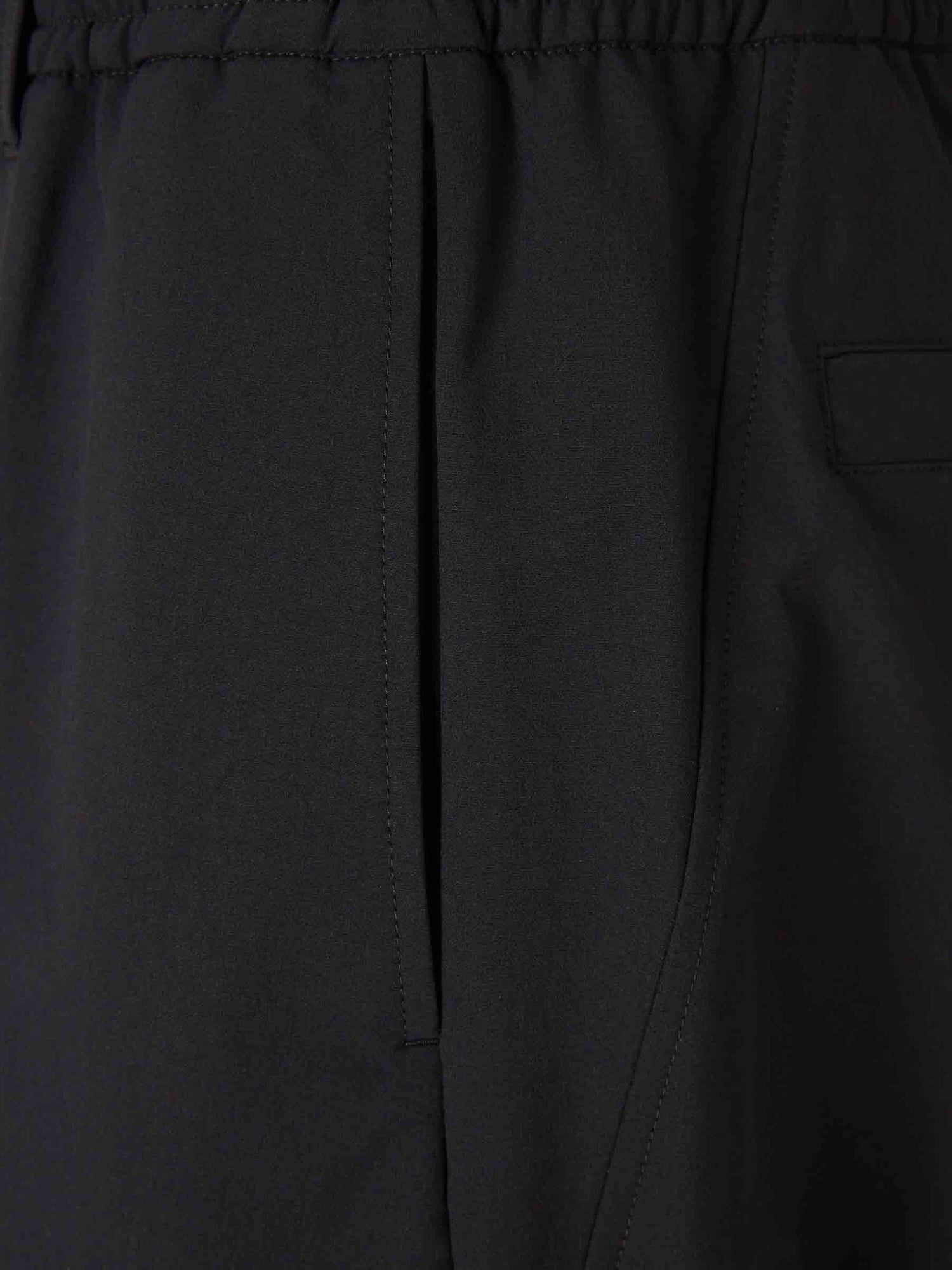 Outlet online Laminar Hombre Pantalones Comfort Tech color Negro sku 521-003570 01 - Foto 4