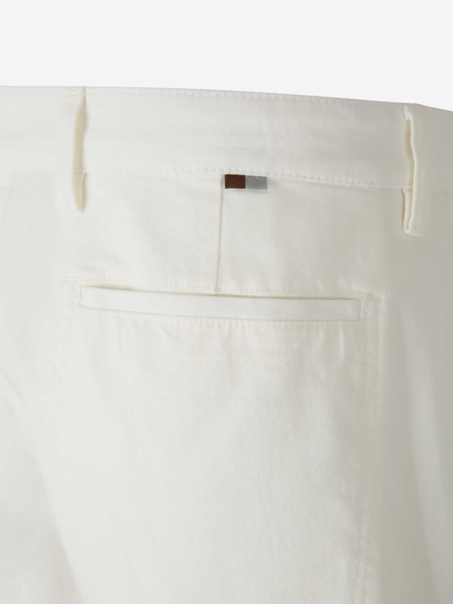 Outlet online Canali Hombre Pantalones Rectos Chinos color Blanco sku 521-003572 01 - Foto 4