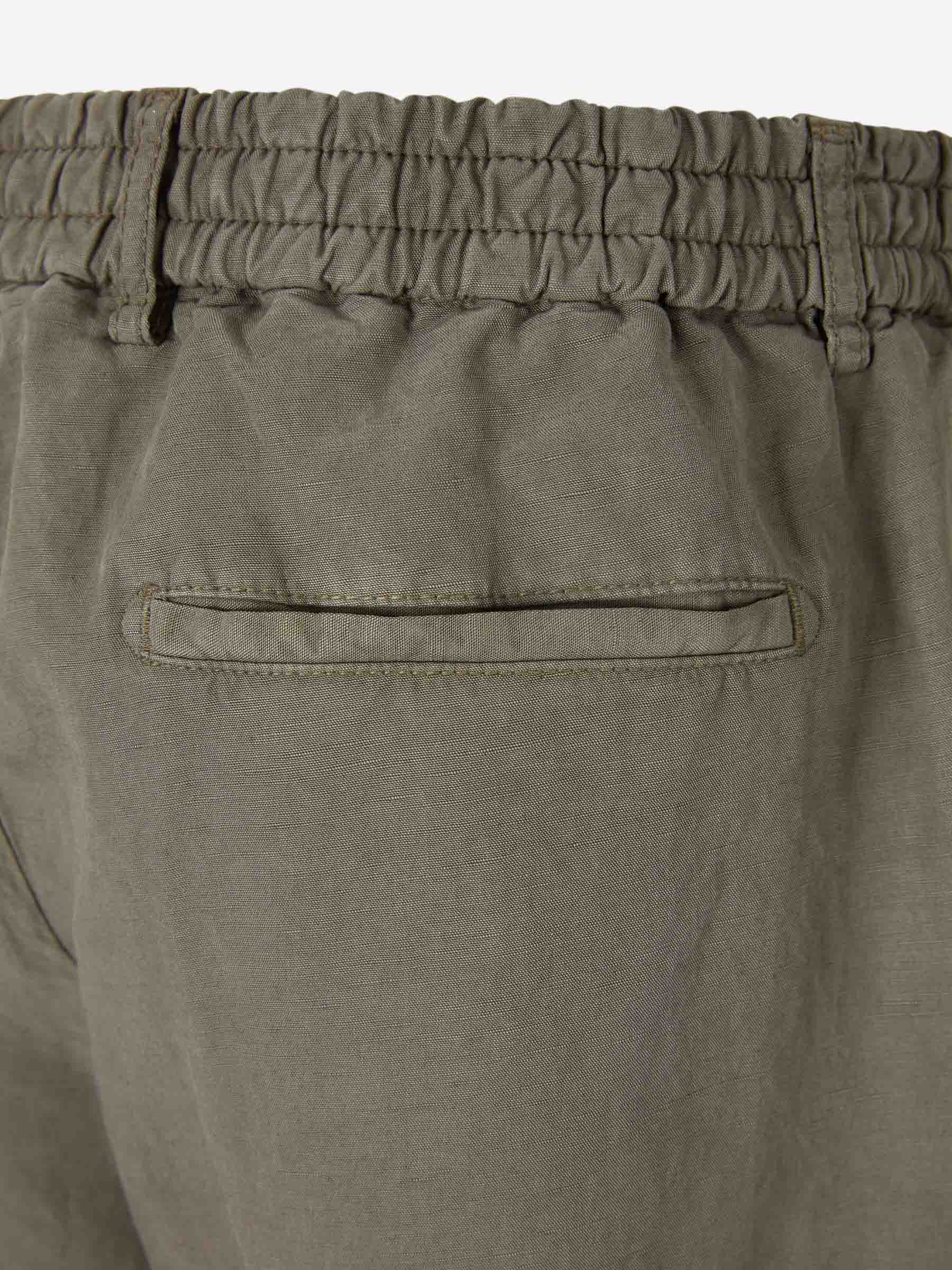 Santa Eulalia Hombre Barcelona Pantalones Rectos Pinzas color Verde Oscuro sku 521-003637 03 - Foto 4