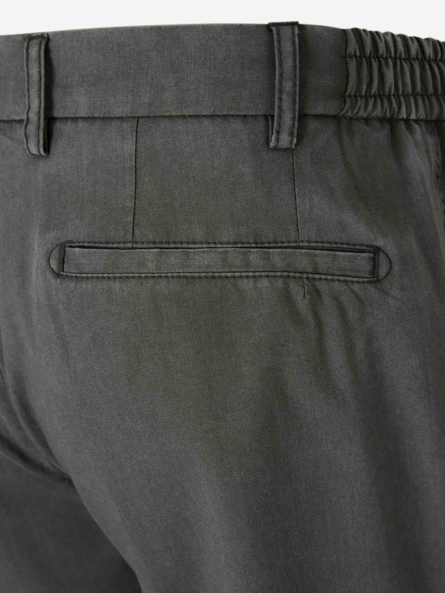 Outlet online Santa Eulalia Hombre Pantalones Cargo color Camel sku 521-003638 01 - Foto 4