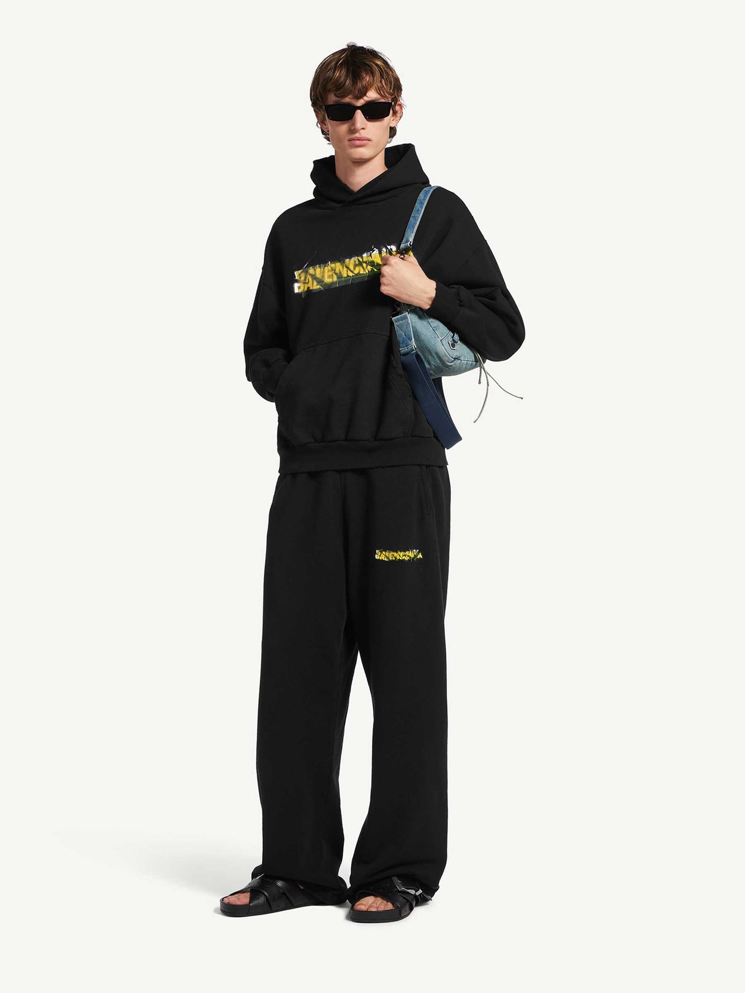 Balenciaga Hombre Barcelona Joggers Logo Algodón color Negro sku 521-003650 01 - Foto 2