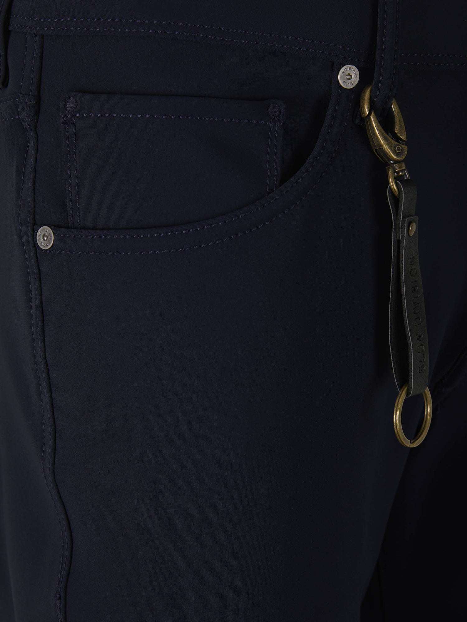 Outlet online Incotex Blue Division Hombre Pantalones 5 Bolsillos color Azul Noche sku 522-002314 01 - Foto 3