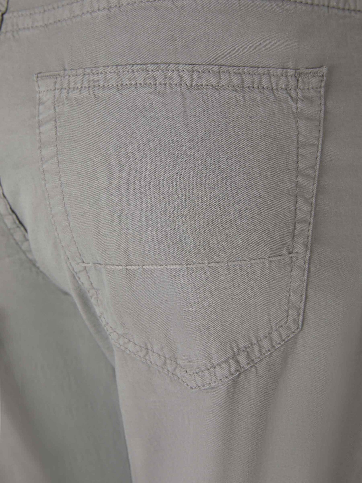 Outlet online Richard J. Brown Hombre Jeans Milano color Burdeos sku 522-002397 03 - Foto 4