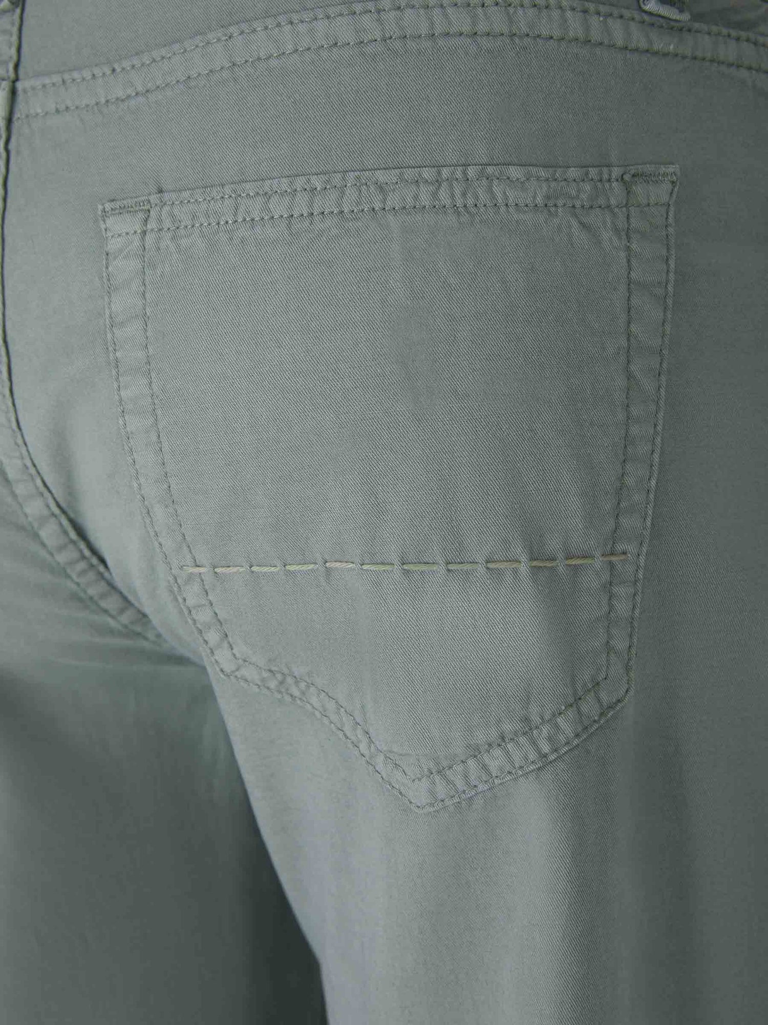 Outlet online Richard J. Brown Hombre Jeans Milano color Burdeos sku 522-002397 03 - Foto 9