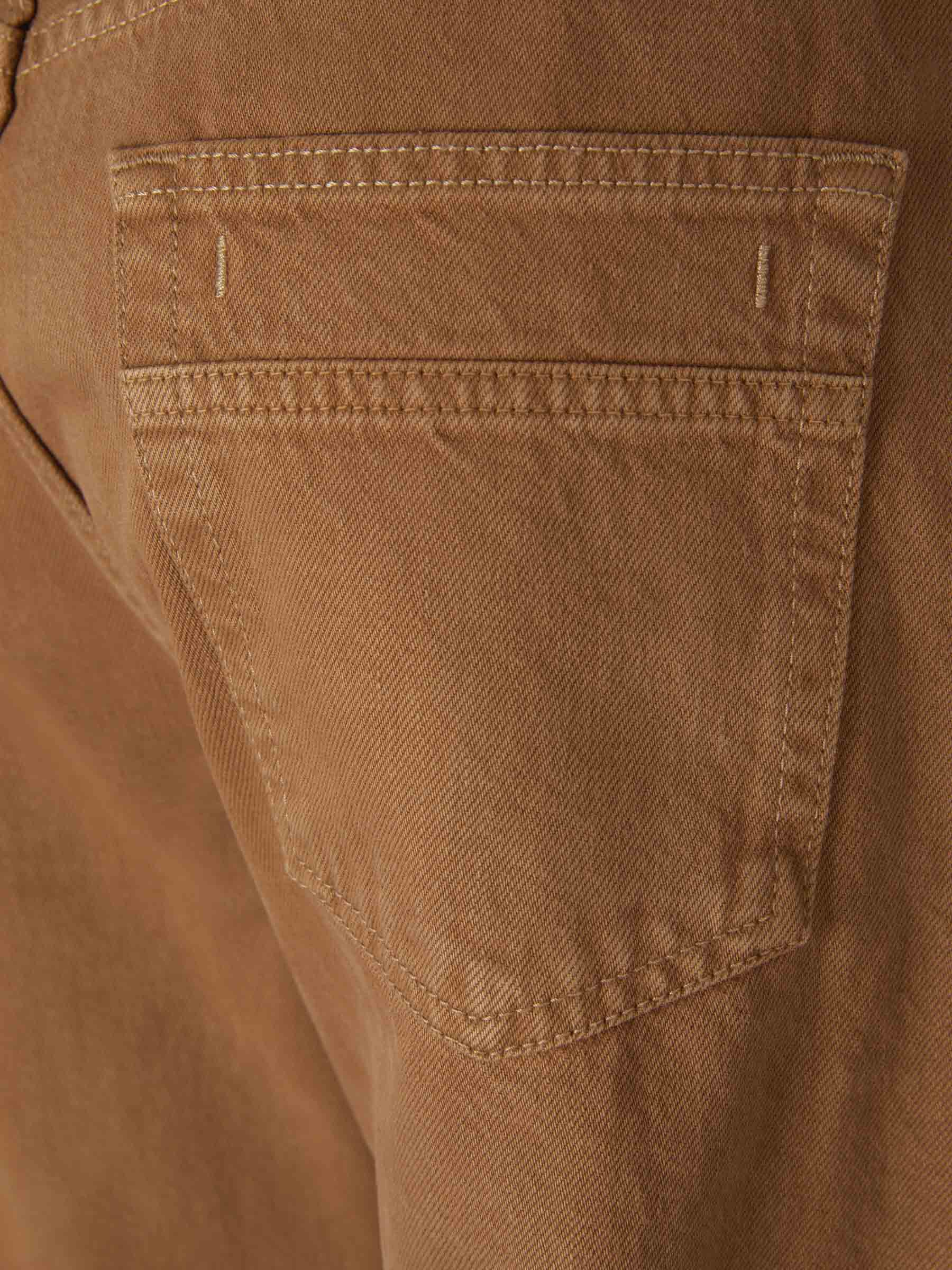 Outlet online Jacquemus Hombre Jeans Straight Le de Nîmes Fresa color Caramelo sku 522-002510 01 - Foto 5