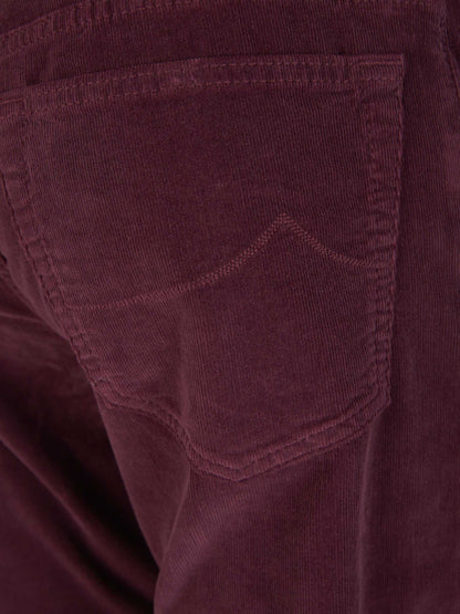 Outlet online Jacob Cohën Hombre Pantalones Bard Micro Pana color Burdeos sku 522-002532 04 - Foto 4
