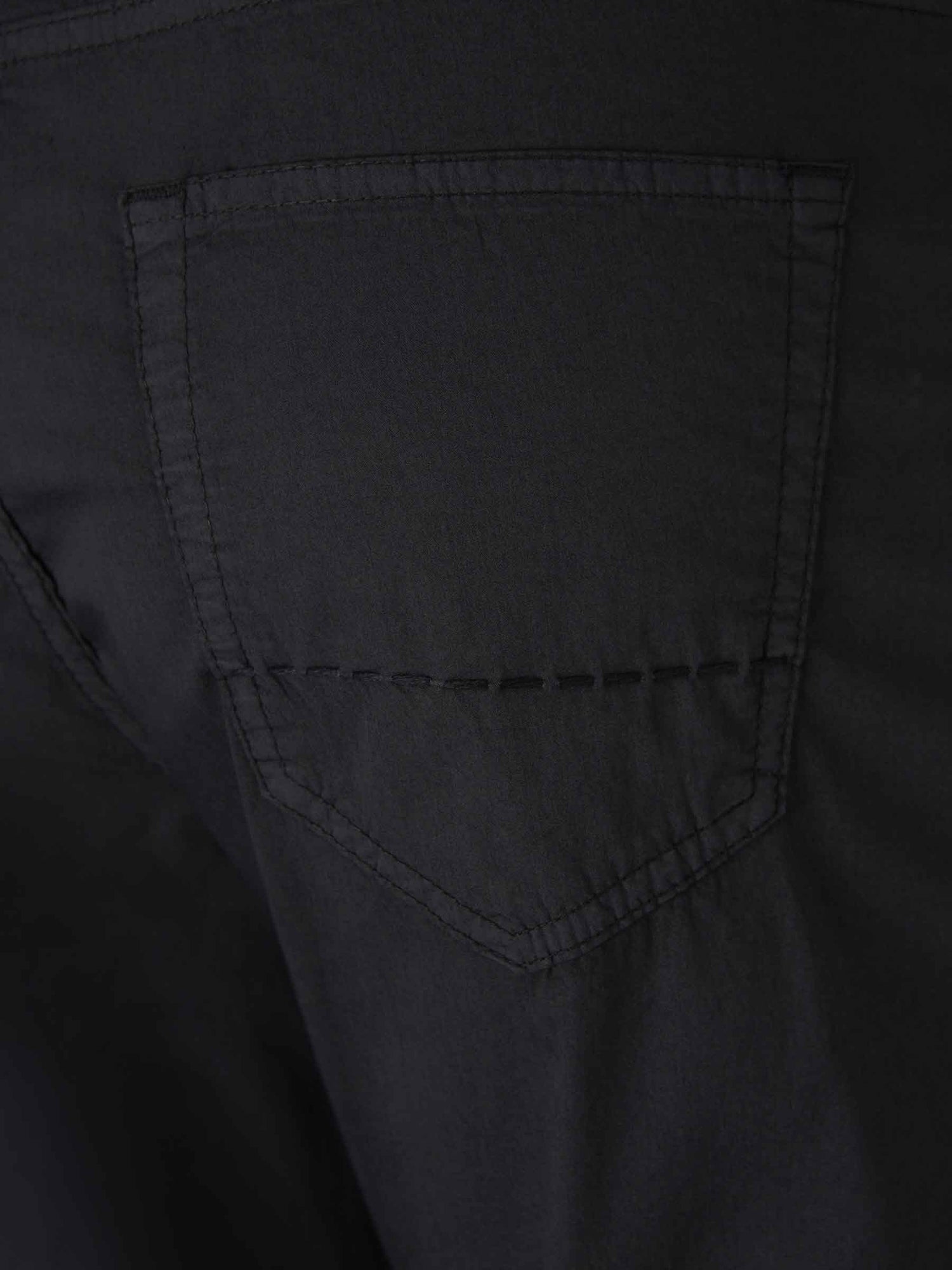 Richard J. Brown Hombre Barcelona Jeans Straight Fit color Negro sku 522-002743 02 - Foto 4