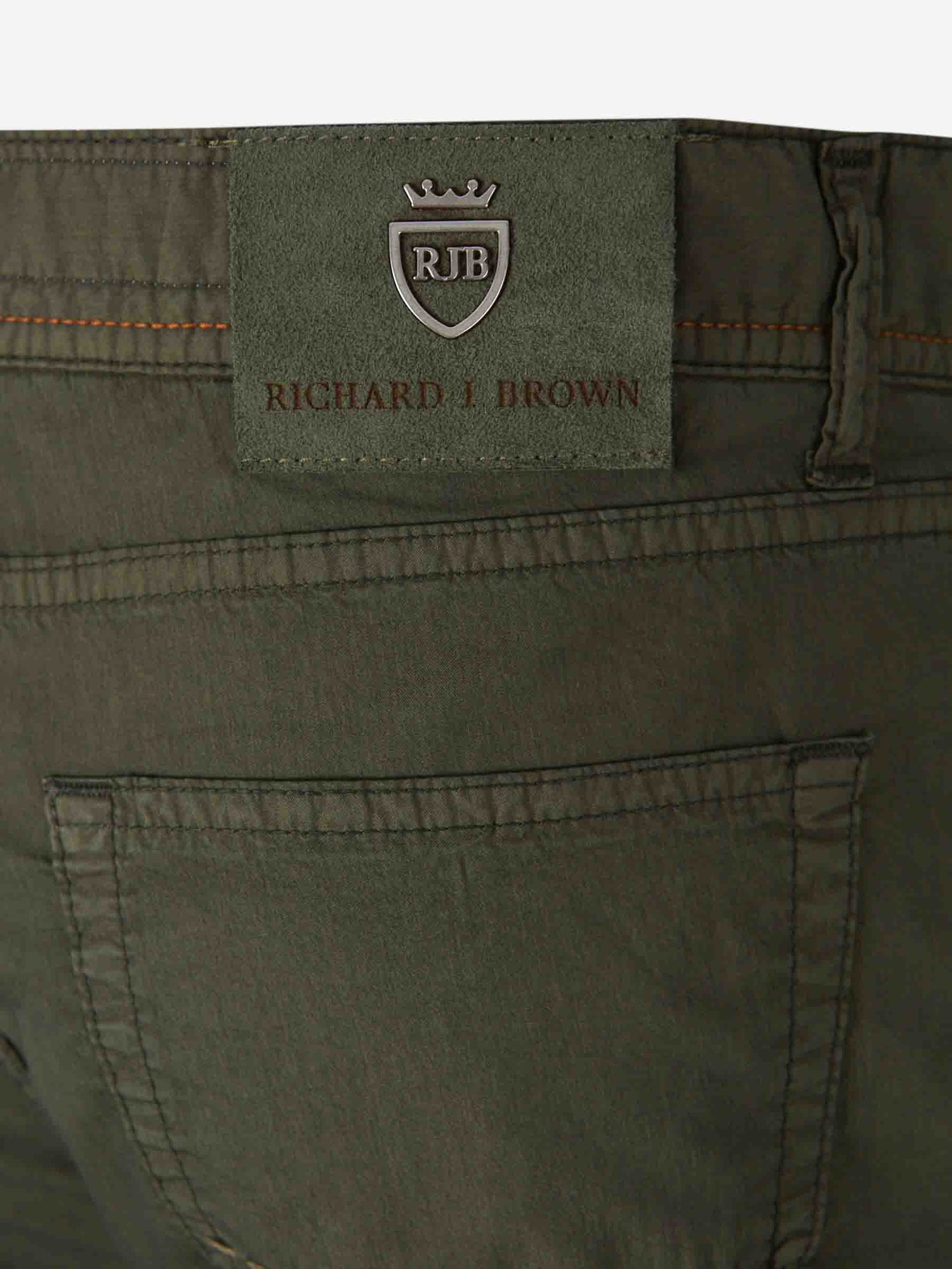 Outlet online Richard J. Brown Hombre Jeans Straight Fit color Verde Militar sku 522-002743 03 - Foto 5